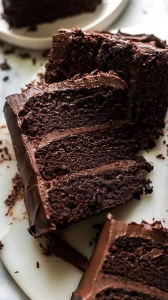 CHOCOLATE CAKE
