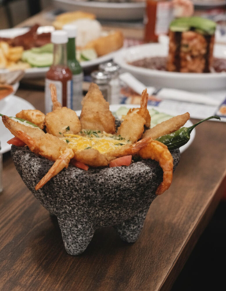 SEAFOOD MOLCAJETE